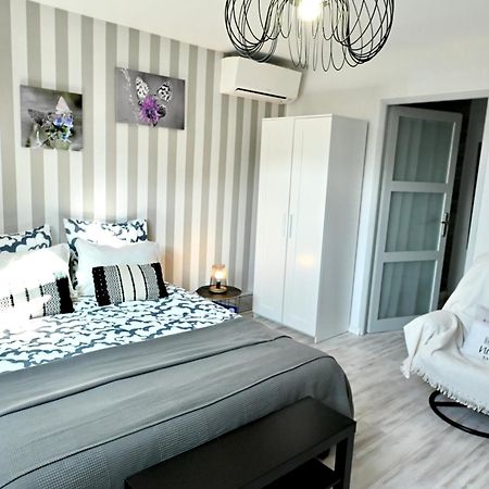Les Nympheas 52 Bed & Breakfast Orges Bagian luar foto